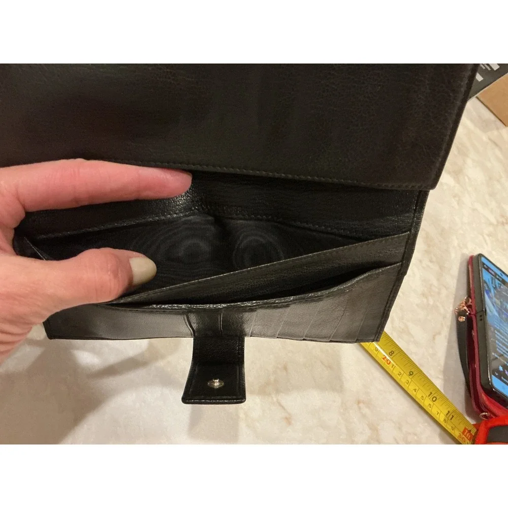 Gucci Black Pebbled Leather Continental Wallet with‎ Red & Blk Ribbon Bow Detail - Picture 10 of 16